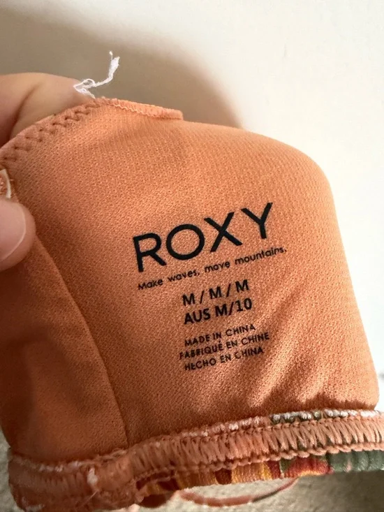 Roxy Love the Surf Toasted Nut Bloom Boogie Bikini Top size Medium EUC - Picture 7 of 7